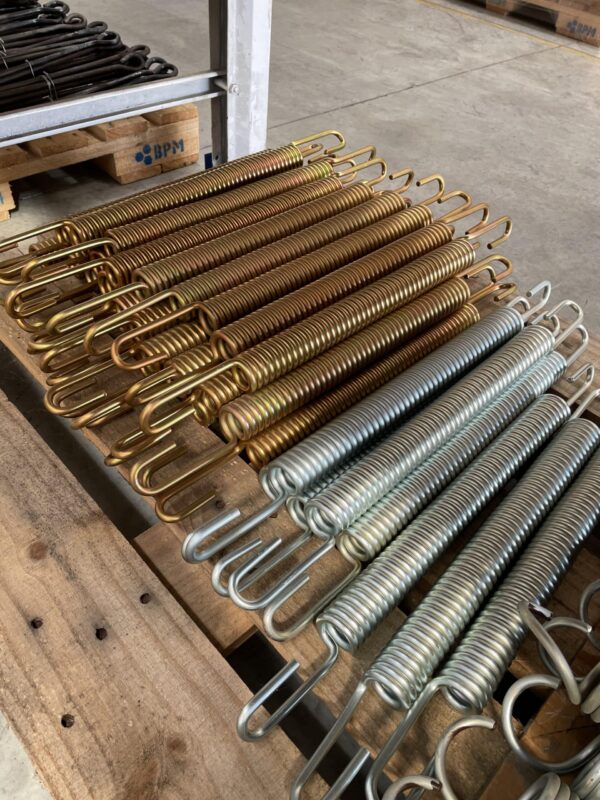 Truck drawbar springs - image 3