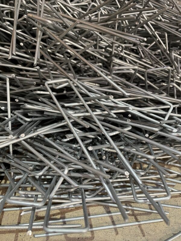 130 mm ground staple