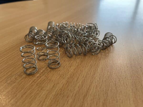 B & d manual release springs - image 2